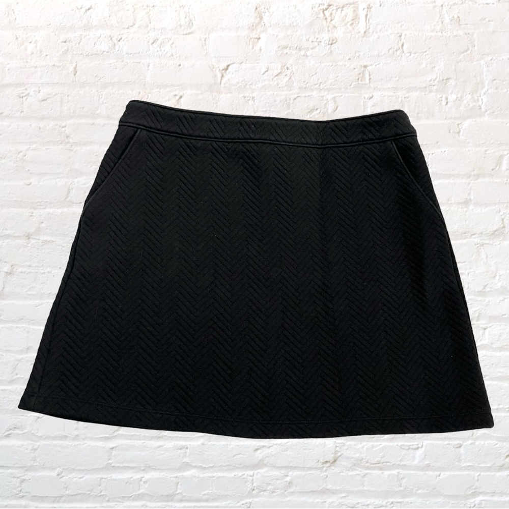 Loft black chevron mini skirt with pockets